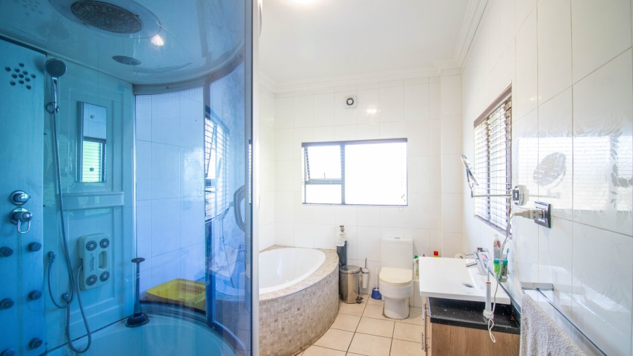 5 Bedroom Property for Sale in Kyalami Glen Estate Gauteng