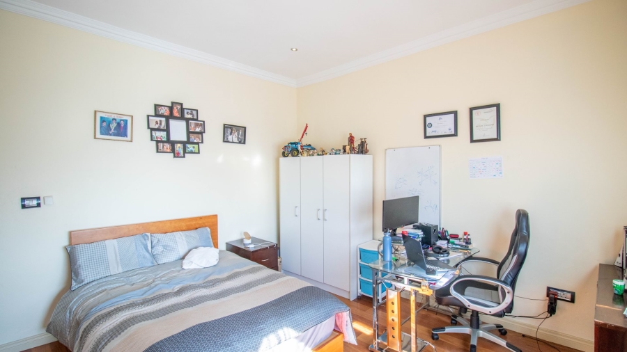 5 Bedroom Property for Sale in Kyalami Glen Estate Gauteng