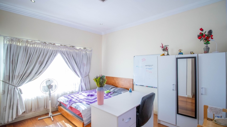 5 Bedroom Property for Sale in Kyalami Glen Estate Gauteng