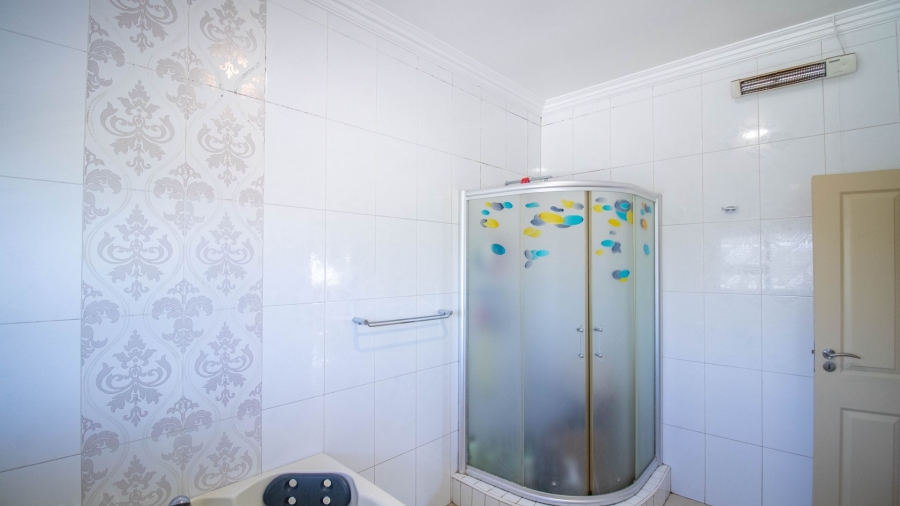 5 Bedroom Property for Sale in Kyalami Glen Estate Gauteng