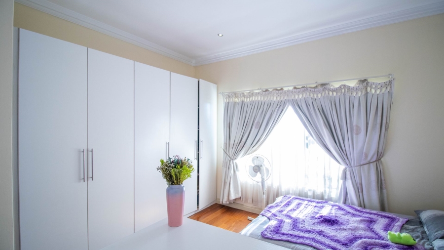 5 Bedroom Property for Sale in Kyalami Glen Estate Gauteng