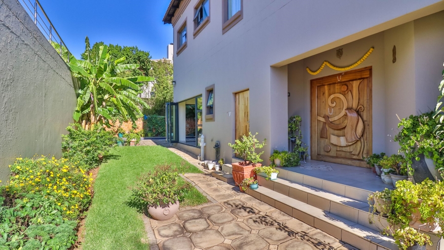 5 Bedroom Property for Sale in Kyalami Glen Estate Gauteng
