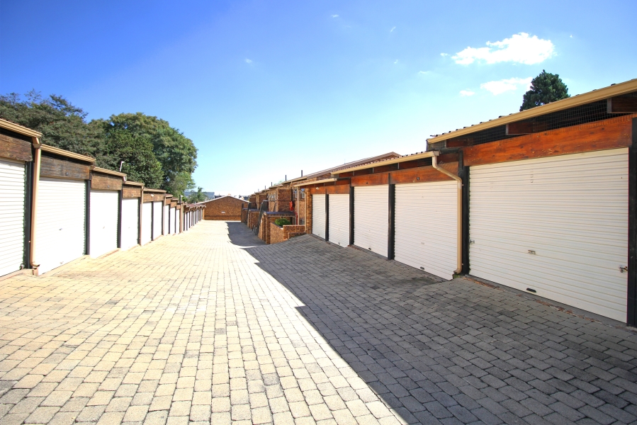 2 Bedroom Property for Sale in Ferndale Gauteng