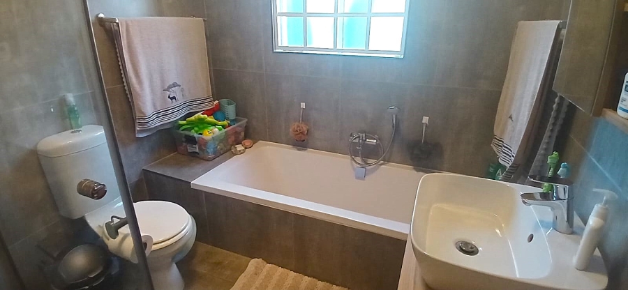 2 Bedroom Property for Sale in Henley on Klip Gauteng