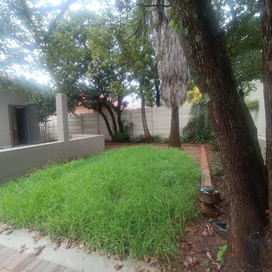 1 Bedroom Property for Sale in Greenside Gauteng