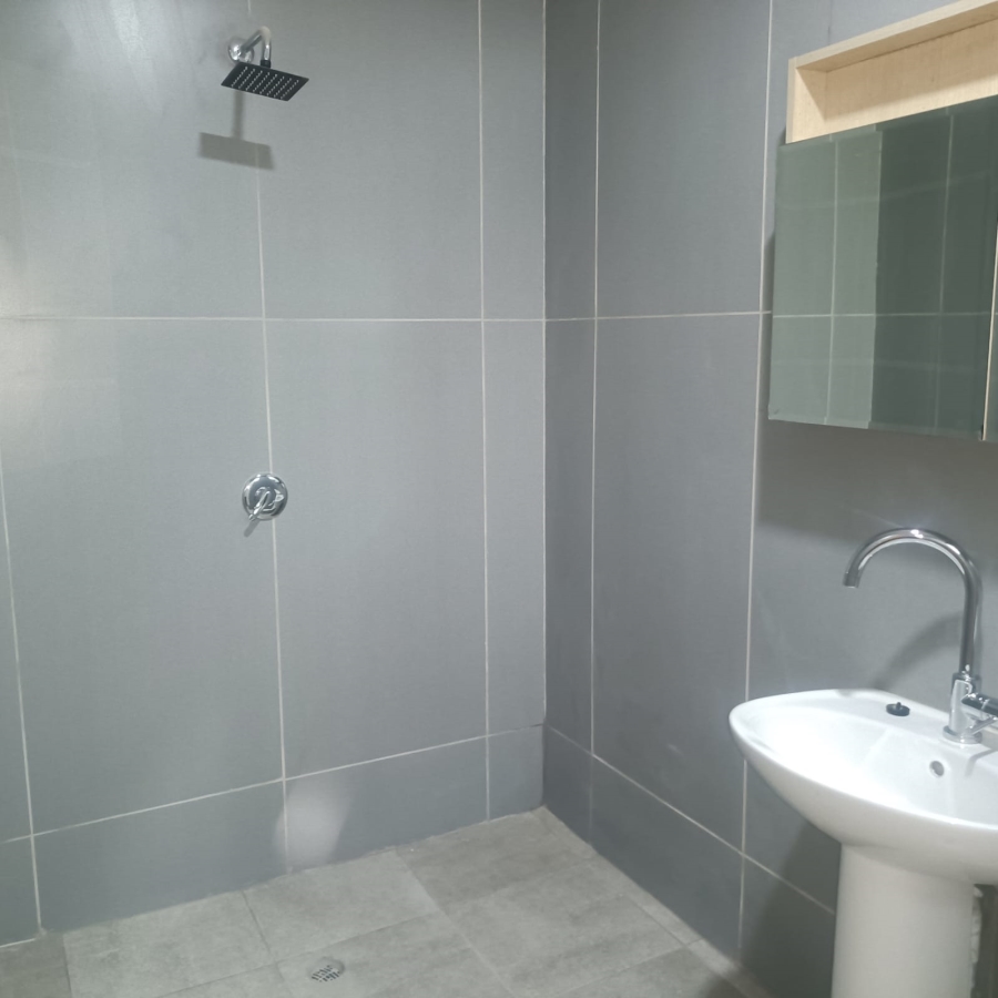 1 Bedroom Property for Sale in Greenside Gauteng