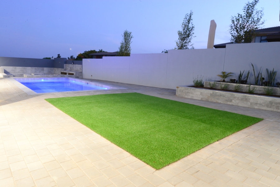 To Let 5 Bedroom Property for Rent in Lombardy Estate Gauteng