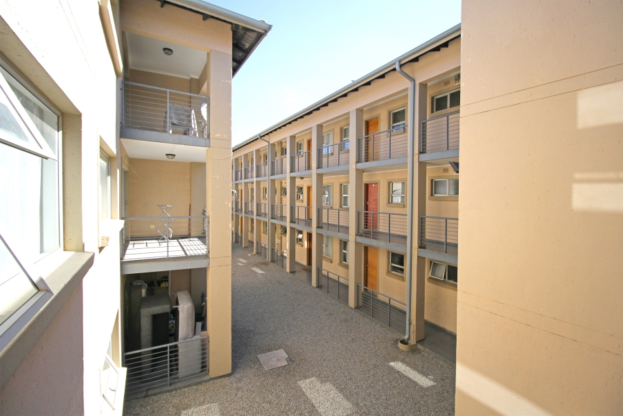 1 Bedroom Property for Sale in Ferndale Gauteng