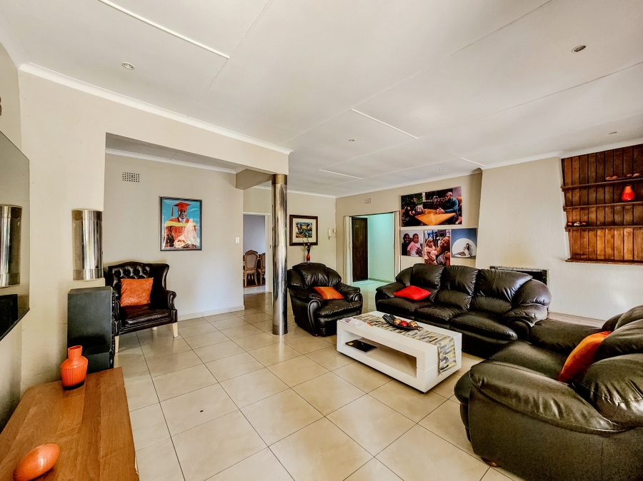 4 Bedroom Property for Sale in Constantia Kloof Gauteng