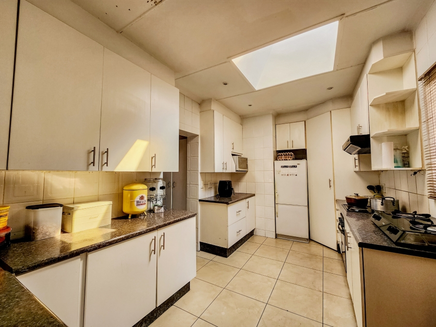 4 Bedroom Property for Sale in Constantia Kloof Gauteng