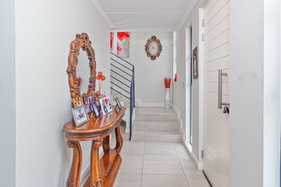 3 Bedroom Property for Sale in Amorosa Gauteng