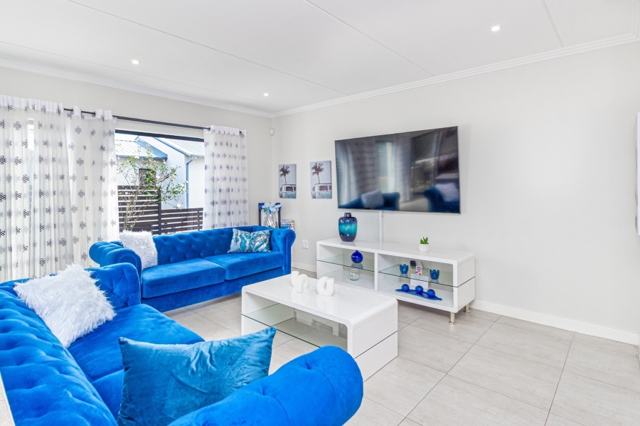 3 Bedroom Property for Sale in Amorosa Gauteng