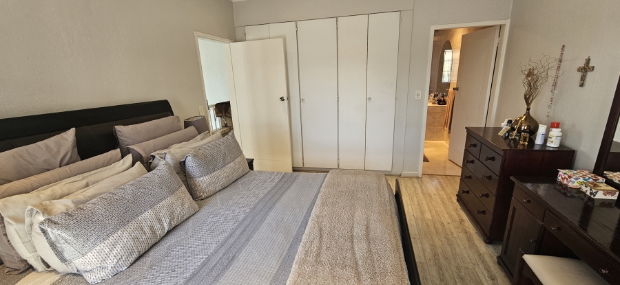 3 Bedroom Property for Sale in New Redruth Gauteng