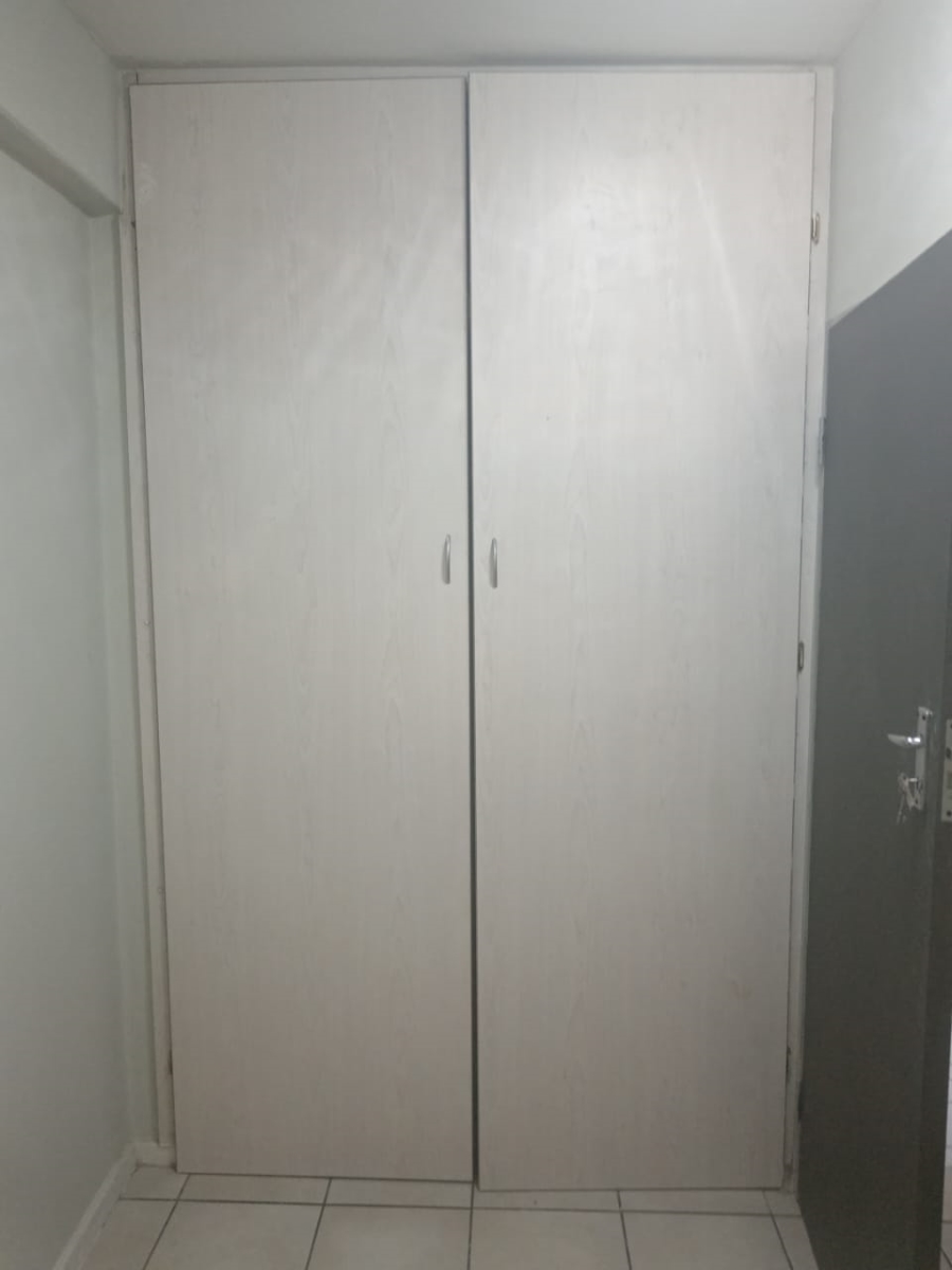 2 Bedroom Property for Sale in Sunnyside Gauteng