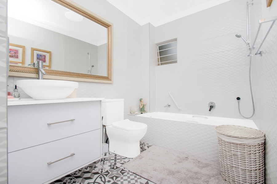2 Bedroom Property for Sale in Morningside Gauteng