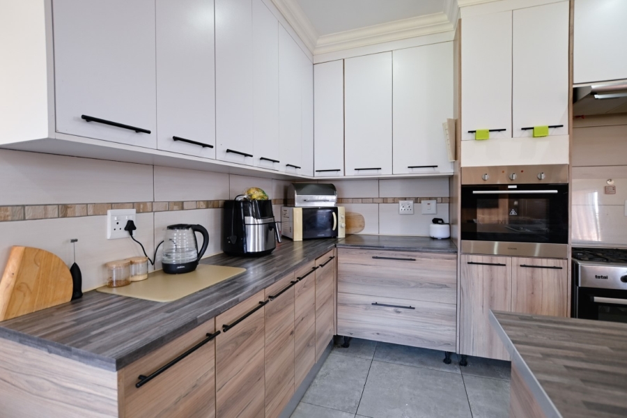 4 Bedroom Property for Sale in Sable Hills Gauteng
