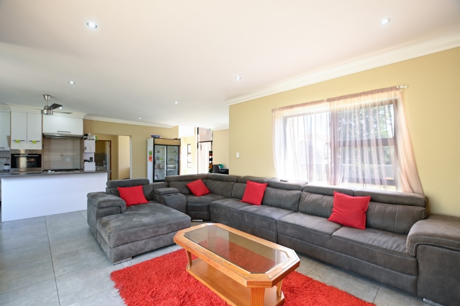 4 Bedroom Property for Sale in Sable Hills Gauteng