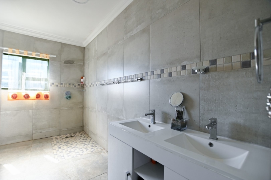 4 Bedroom Property for Sale in Sable Hills Gauteng