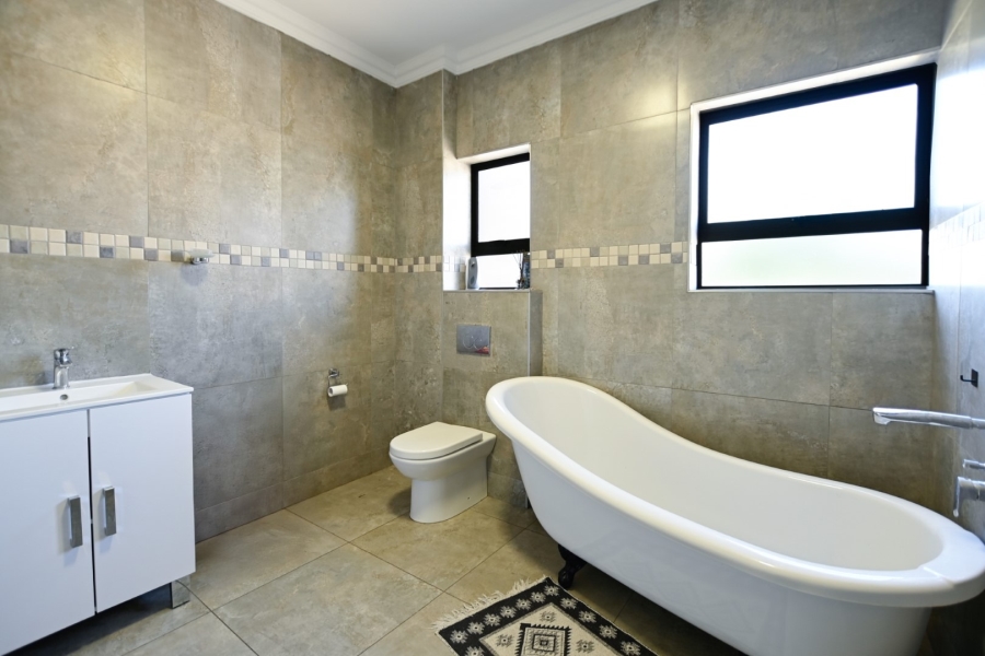 4 Bedroom Property for Sale in Sable Hills Gauteng
