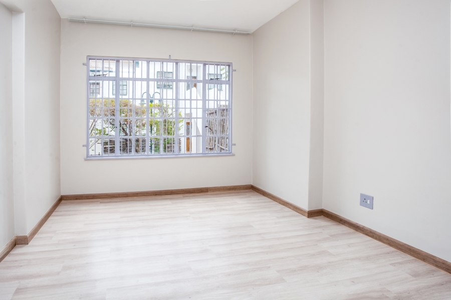To Let 2 Bedroom Property for Rent in Magaliessig Gauteng