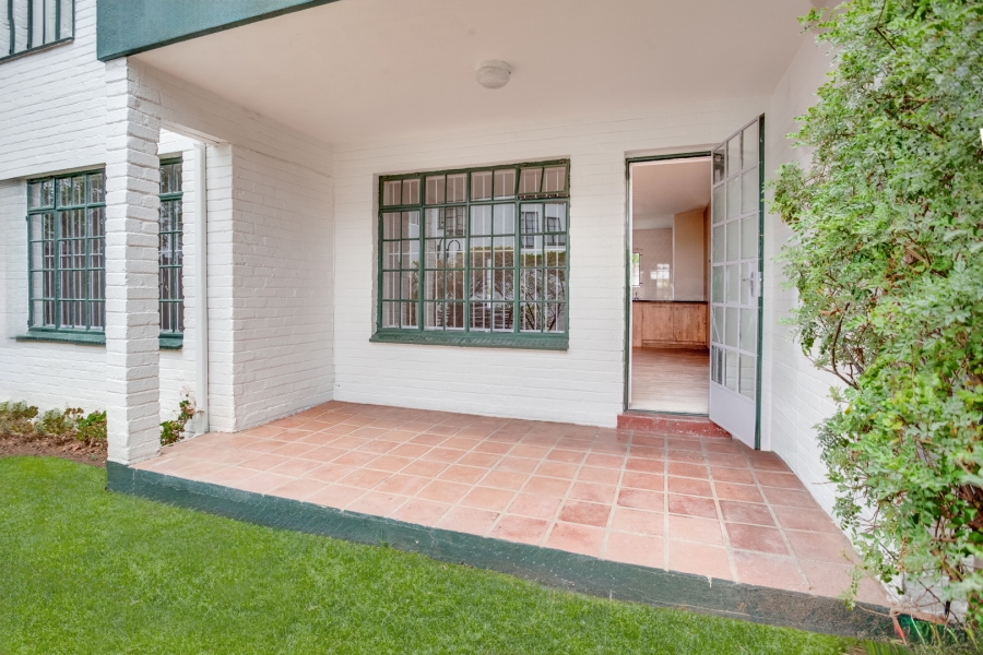To Let 2 Bedroom Property for Rent in Magaliessig Gauteng