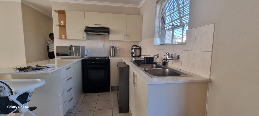3 Bedroom Property for Sale in Erasmuskloof Gauteng