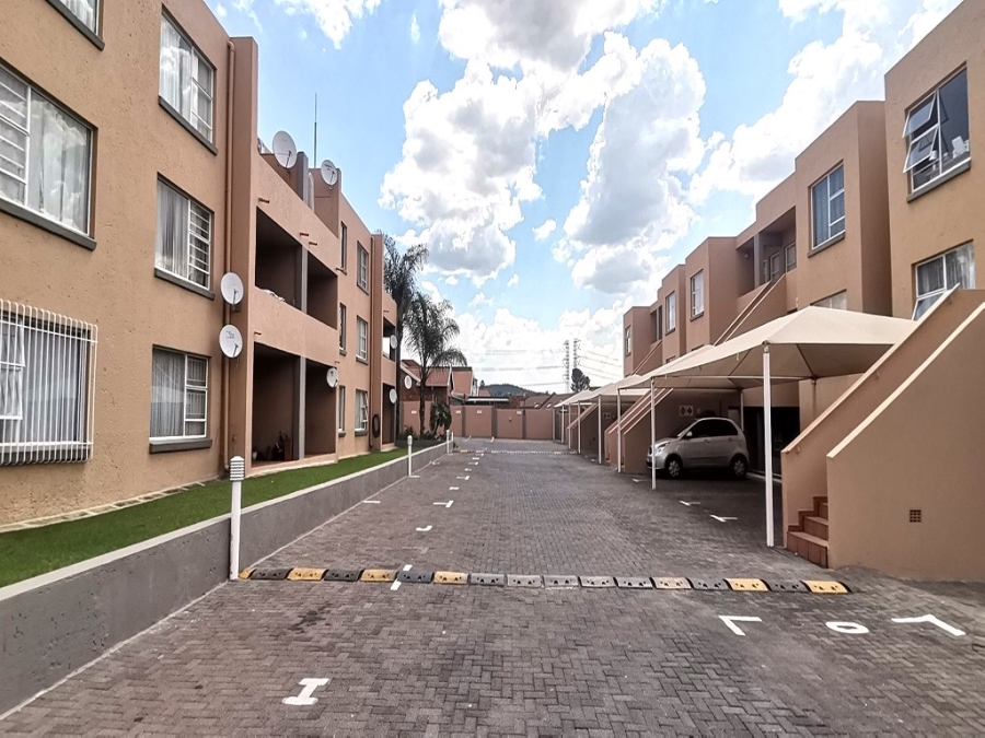 2 Bedroom Property for Sale in Randhart Gauteng