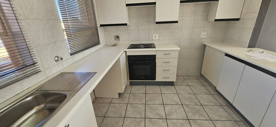 2 Bedroom Property for Sale in Randhart Gauteng