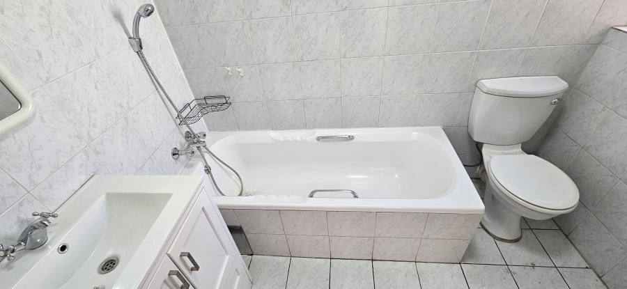 2 Bedroom Property for Sale in Randhart Gauteng