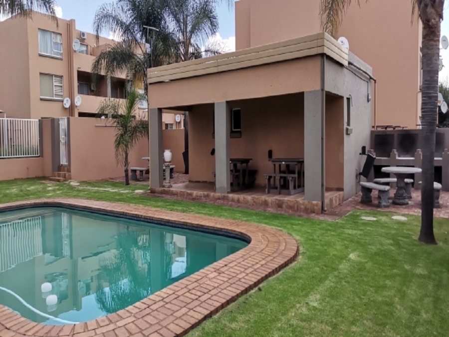 2 Bedroom Property for Sale in Randhart Gauteng