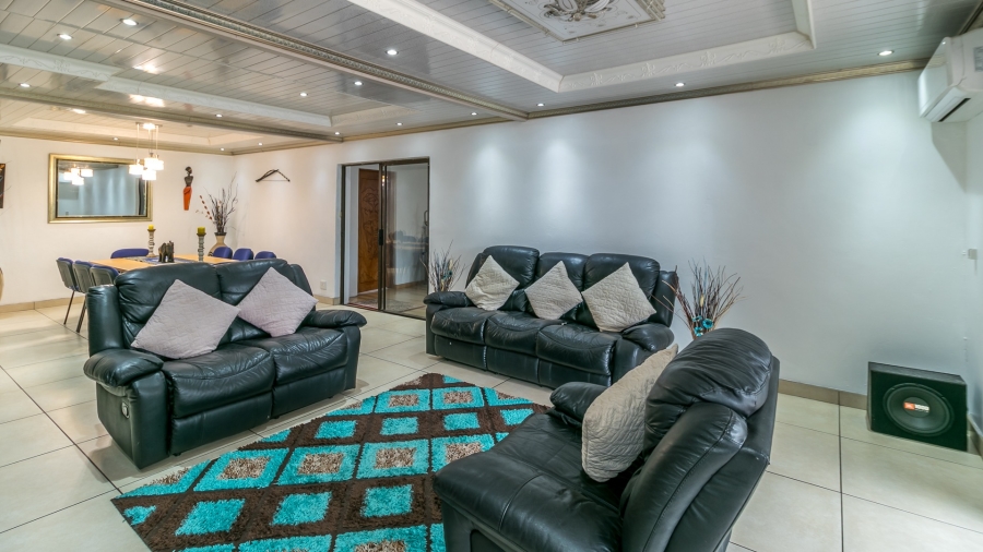 4 Bedroom Property for Sale in Cresta Gauteng