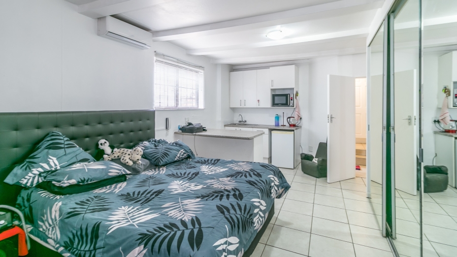 4 Bedroom Property for Sale in Cresta Gauteng