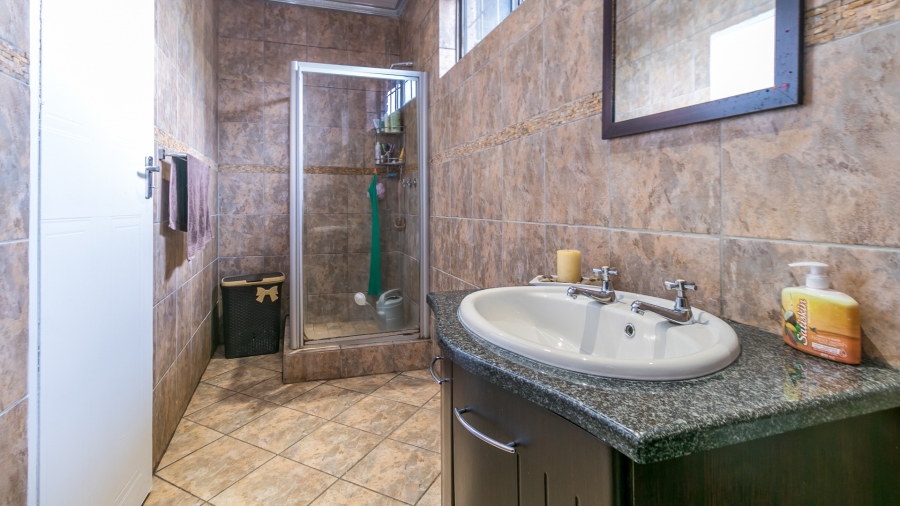 4 Bedroom Property for Sale in Cresta Gauteng
