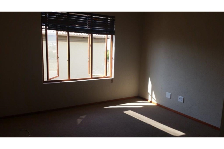 2 Bedroom Property for Sale in Noordwyk Gauteng
