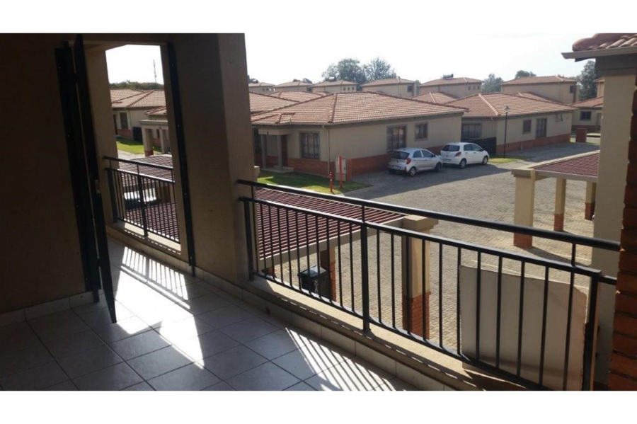 2 Bedroom Property for Sale in Noordwyk Gauteng
