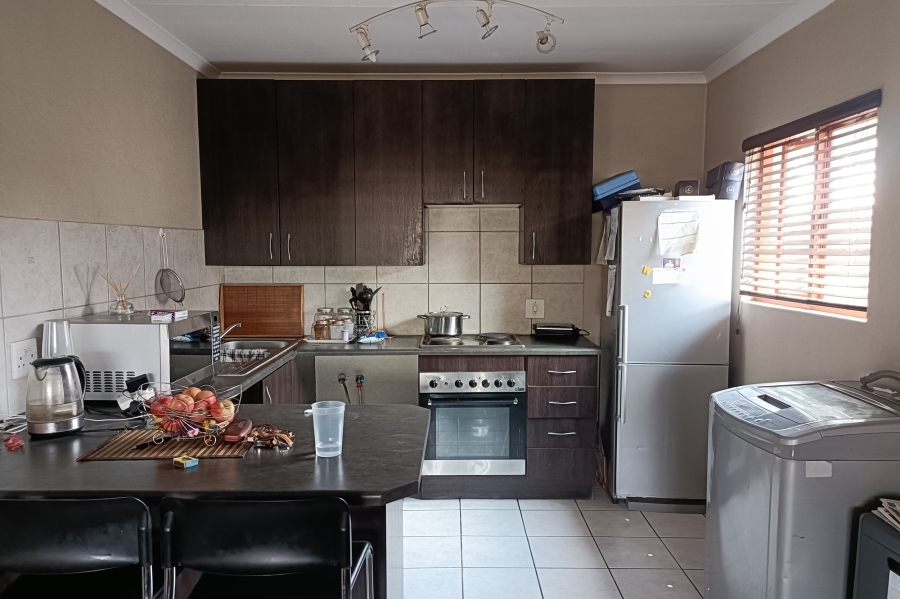 2 Bedroom Property for Sale in Noordwyk Gauteng