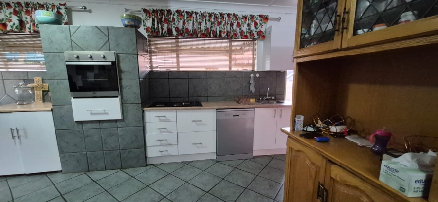 3 Bedroom Property for Sale in Dalpark Proper Gauteng