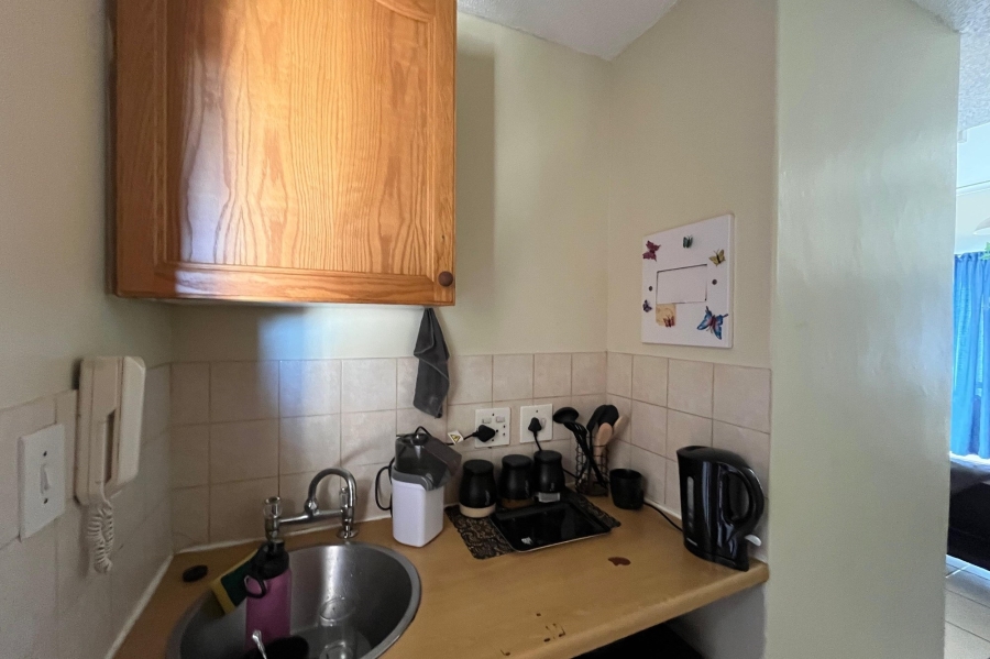 1 Bedroom Property for Sale in Hatfield Gauteng