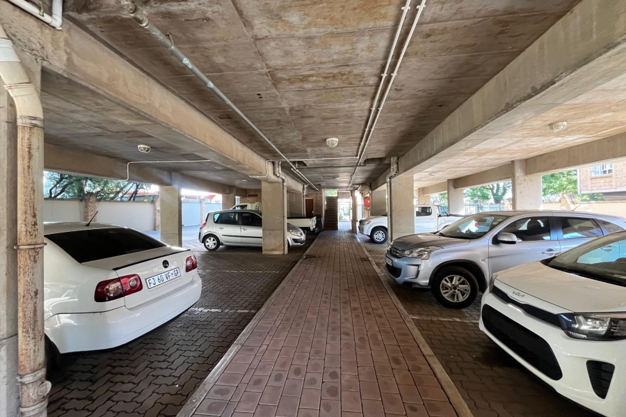 1 Bedroom Property for Sale in Hatfield Gauteng