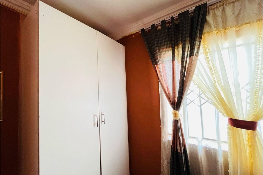 2 Bedroom Property for Sale in Vosloorus Ext 10 Gauteng