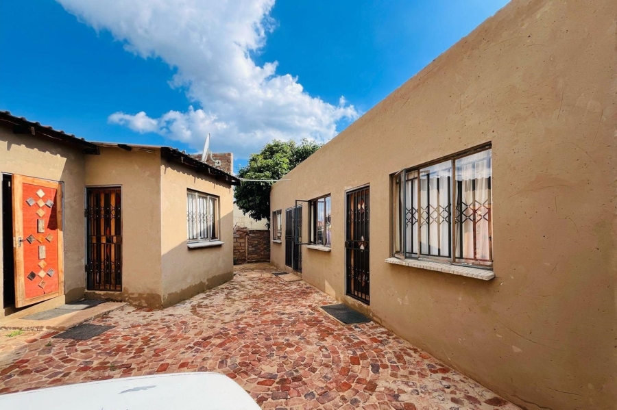 2 Bedroom Property for Sale in Vosloorus Ext 10 Gauteng
