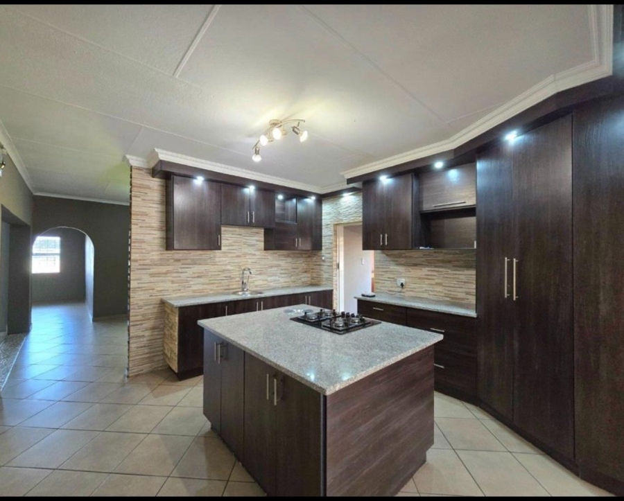 3 Bedroom Property for Sale in Sunair Park Gauteng