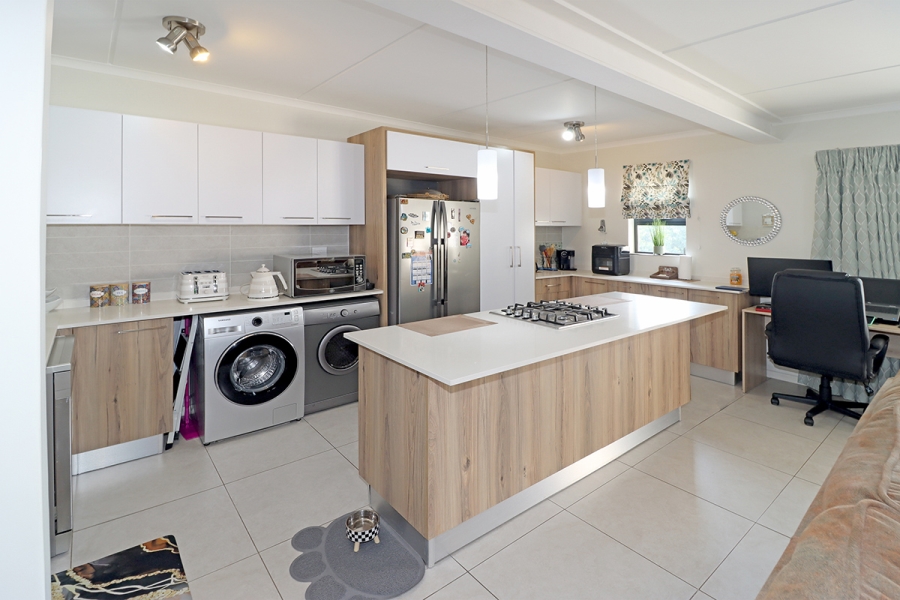 2 Bedroom Property for Sale in Modderfontein Gauteng