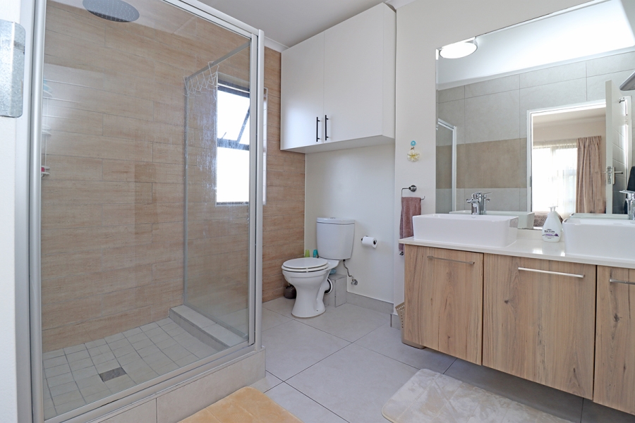 2 Bedroom Property for Sale in Modderfontein Gauteng