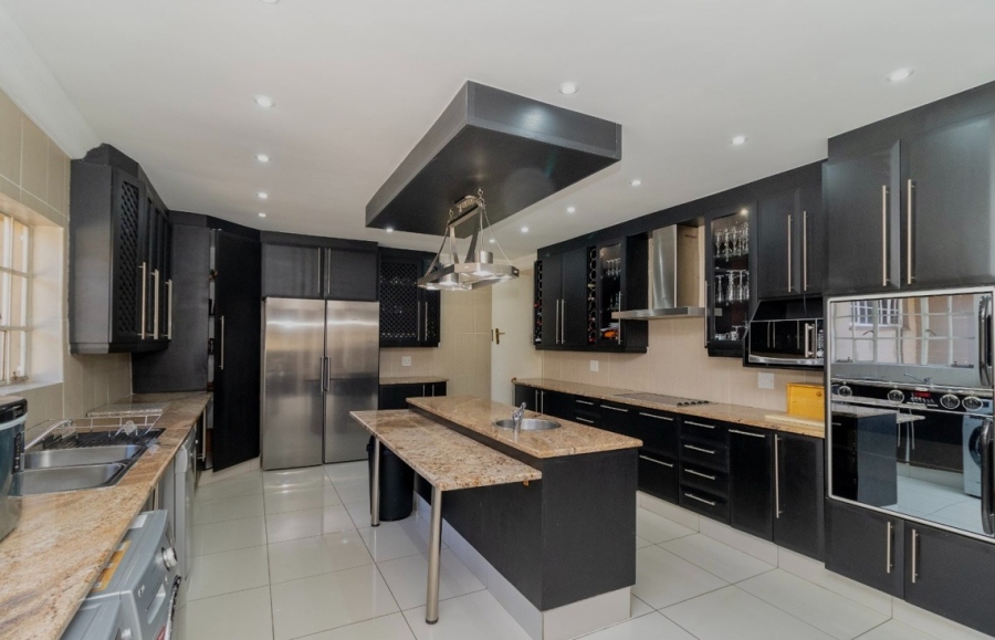 3 Bedroom Property for Sale in Farrarmere Gauteng