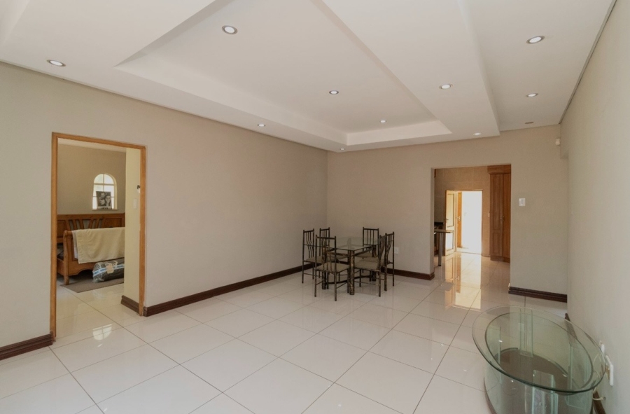 3 Bedroom Property for Sale in Farrarmere Gauteng