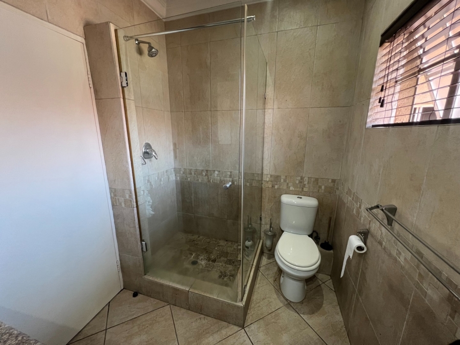 3 Bedroom Property for Sale in Farrarmere Gauteng