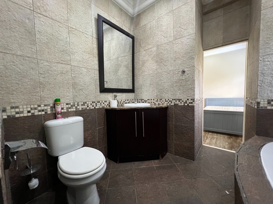 3 Bedroom Property for Sale in Farrarmere Gauteng