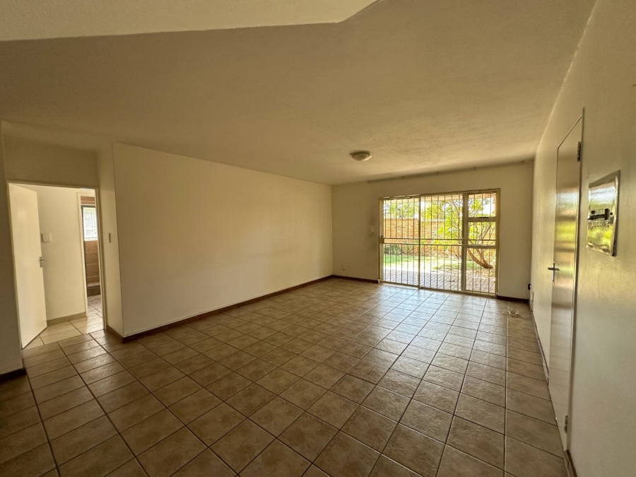 To Let 4 Bedroom Property for Rent in Sinoville Gauteng