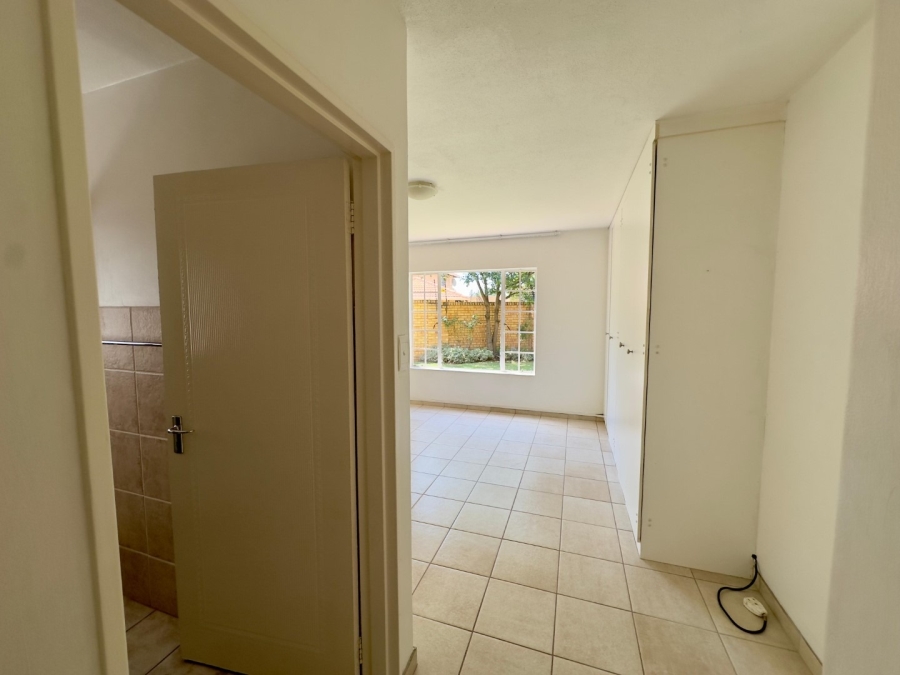 To Let 4 Bedroom Property for Rent in Sinoville Gauteng